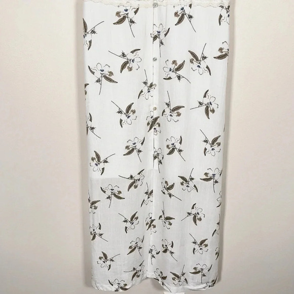 Lush Norstrom  Rack Midi Floral Dress - Picture 4 of 12